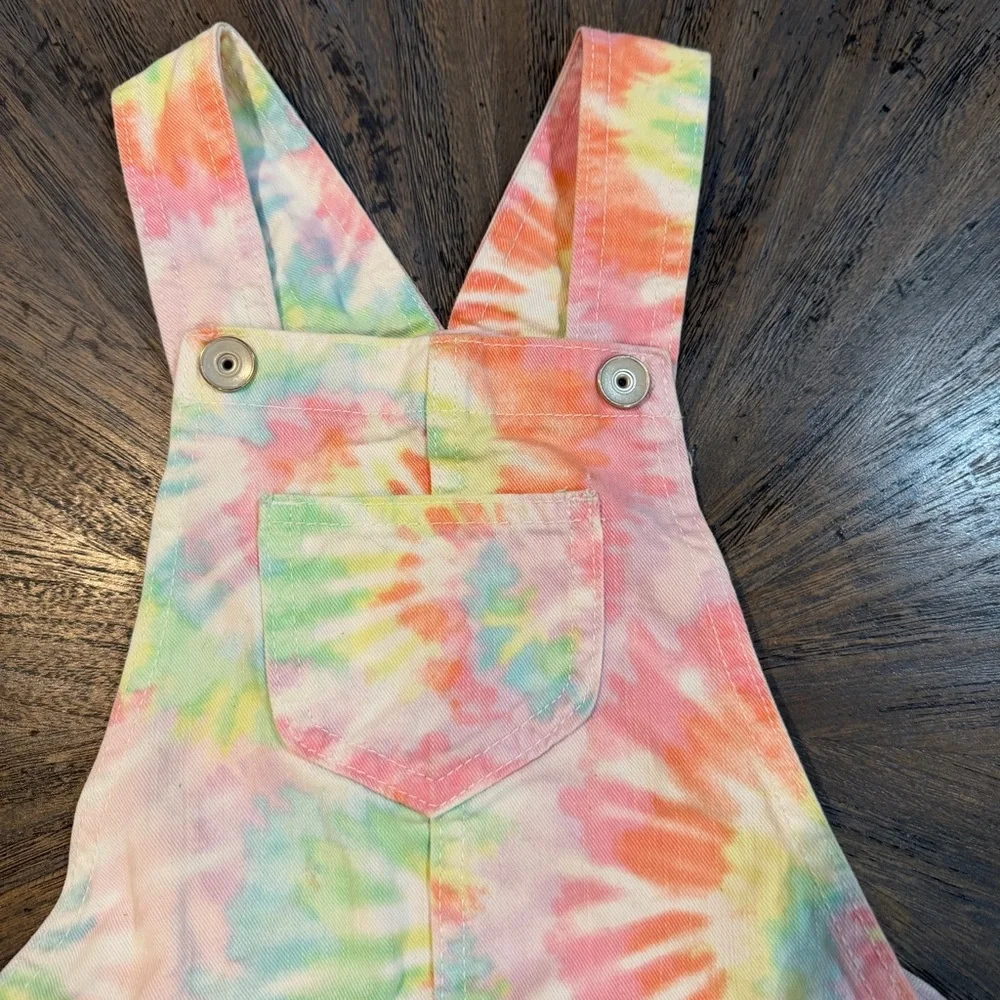 The Children’s‎ Place Tie-Dye Short Overalls – Size 5